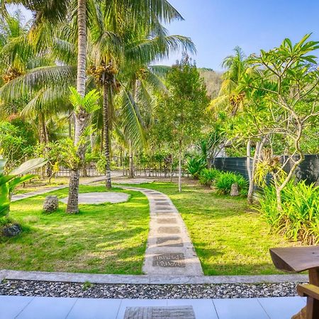 Ananta Bungalow Toyapakeh Ngoại thất bức ảnh