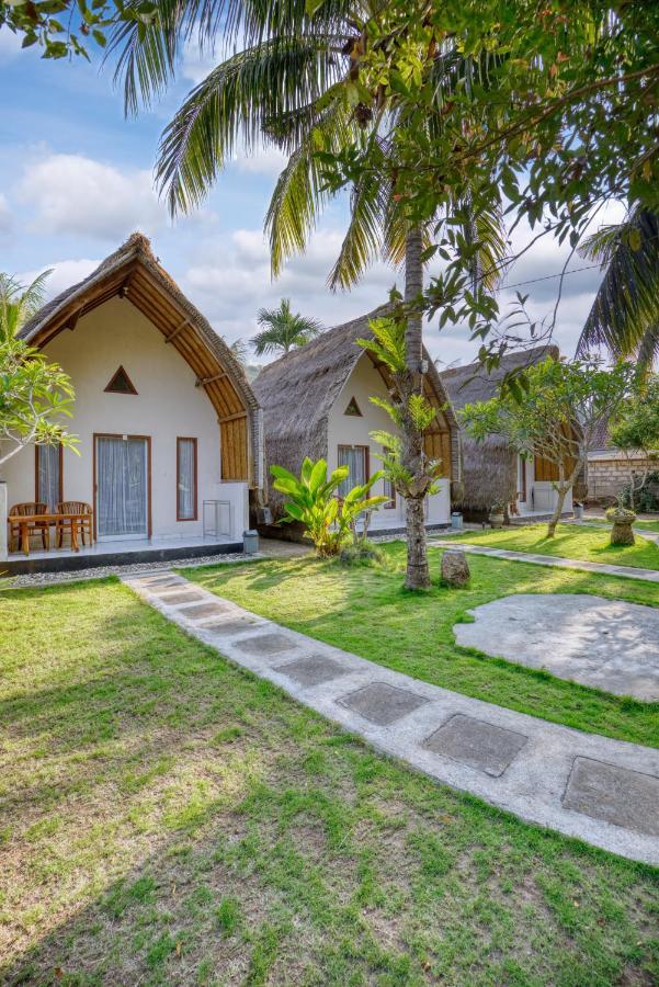 Ananta Bungalow Toyapakeh Ngoại thất bức ảnh