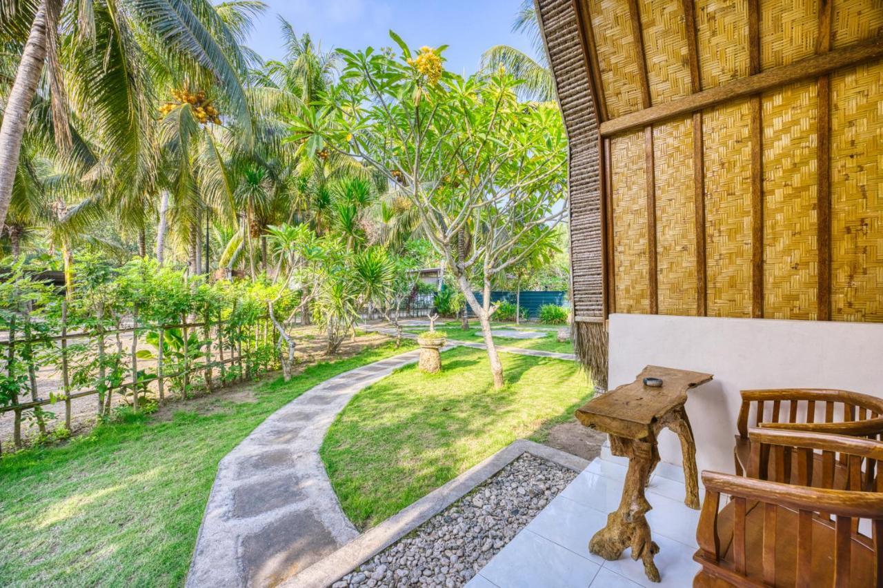 Ananta Bungalow Toyapakeh Ngoại thất bức ảnh